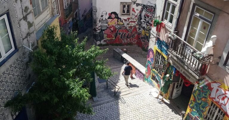 Lisbon's Kickstart Tour With A Local