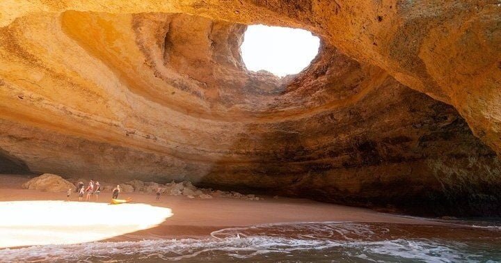 For 2h00 explore 18km of the Algarve Coast