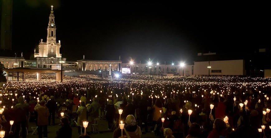 Tour Privado Noite Fátima Procissão Velas