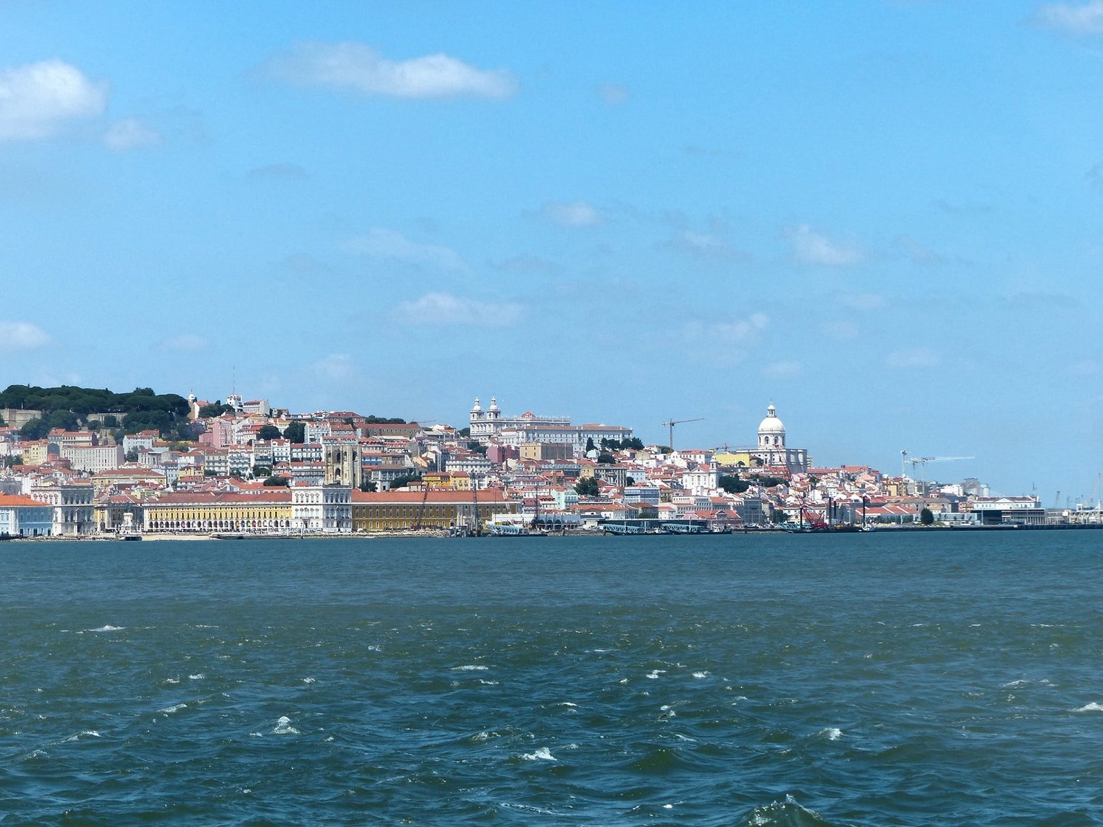 You will visit the most important sights in Lisbon. Your Guide will make some stops with the vehicle inviting you to make short walking routes together