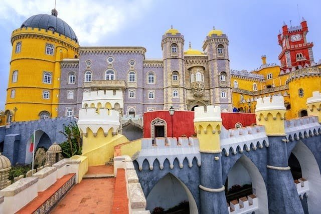Join us from Lisbon to the famous city of Sintra