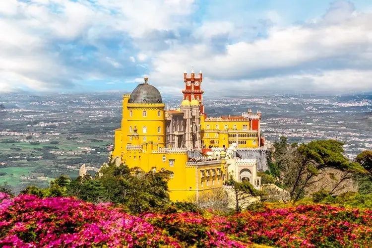 Join us from Lisbon to the famous city of Sintra
