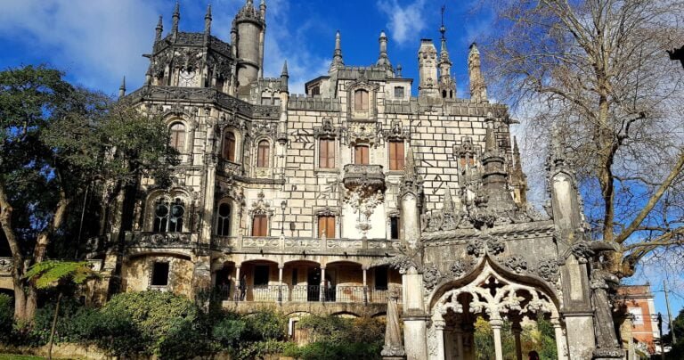 Private Sintra Tour with Wine Tasting & Regaleira experience