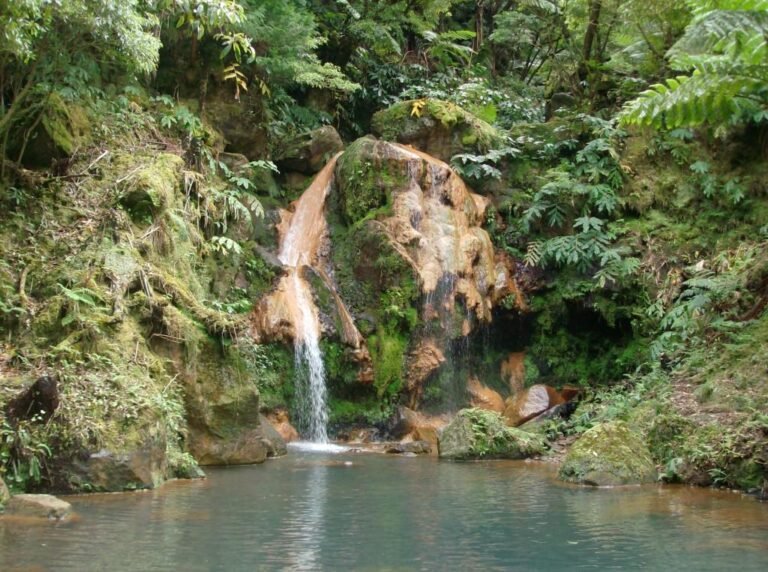Half-Day Jeep Tour to Lagoa do Fogo