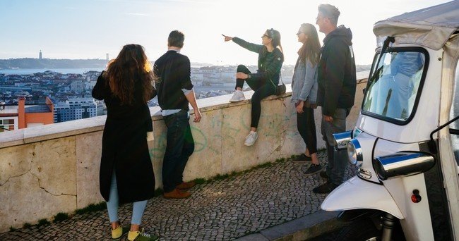 Best of Lisbon Tuk Tuk Food Tour • Private