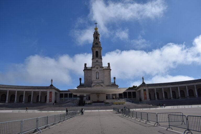 Passeio Privado a Fátima e Coimbra com Almoço