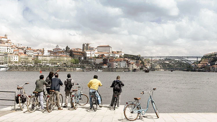3-Hour Porto Bike Tour with a guide