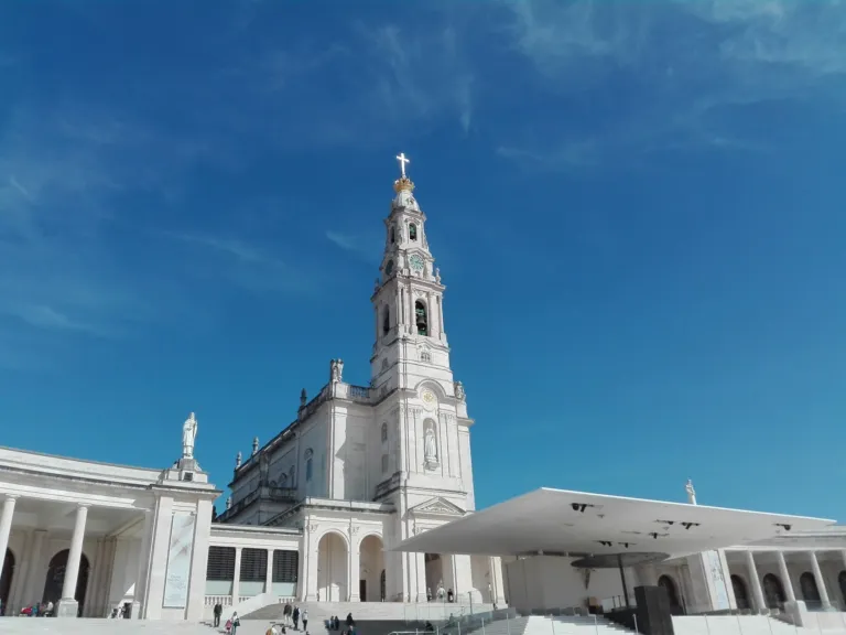 From Lisboa to Coimbra with stop Fátima Sanctuary