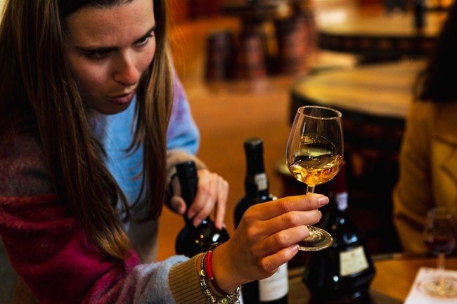 Porto Wine & Dine: Port Wine Cave and Food Tour