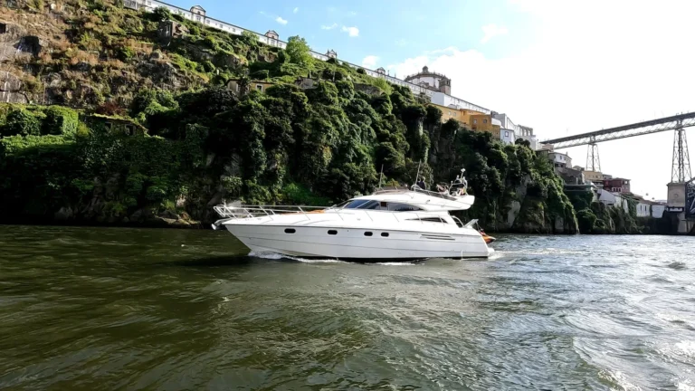 Private Boat Tour with Princess 56