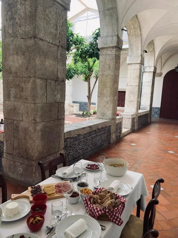 Lisbon Convent Picnic & Wine Experience