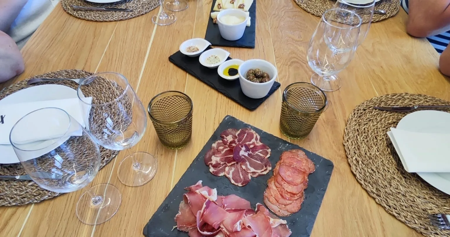 Visit and Tasting Premium (EN)