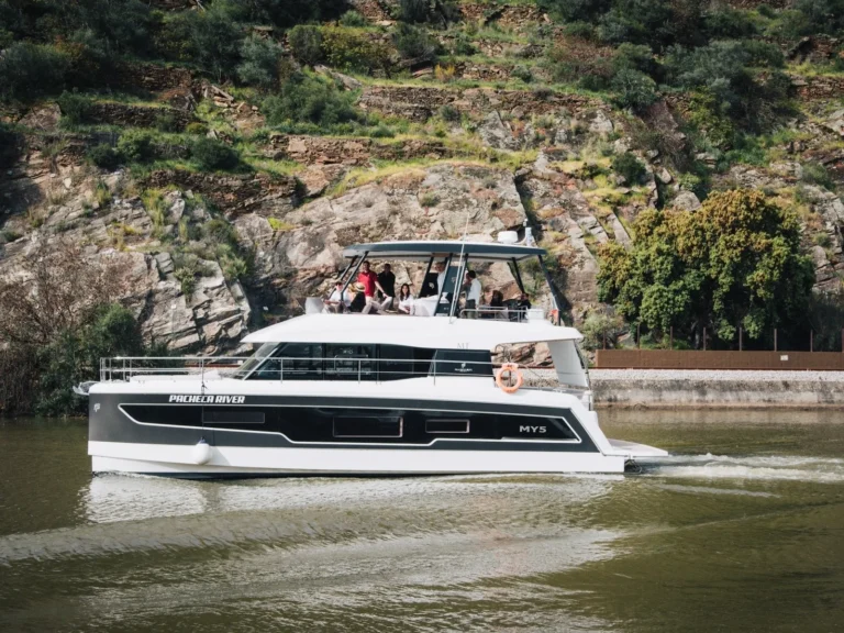 Pacheca River | Stay on Board