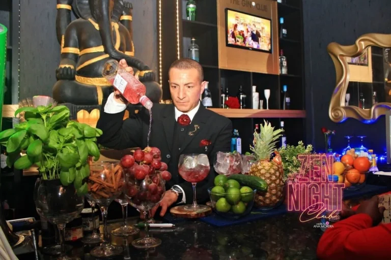 Luxury Dinner Show Experience in Lisbon